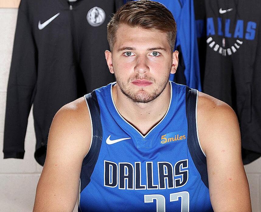 这场比赛必 这场比赛必