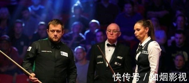 在反击中扮 在反击中扮