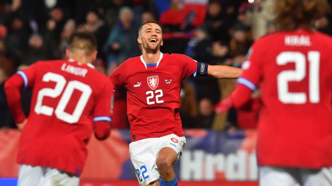 引援需围绕 引援需围绕